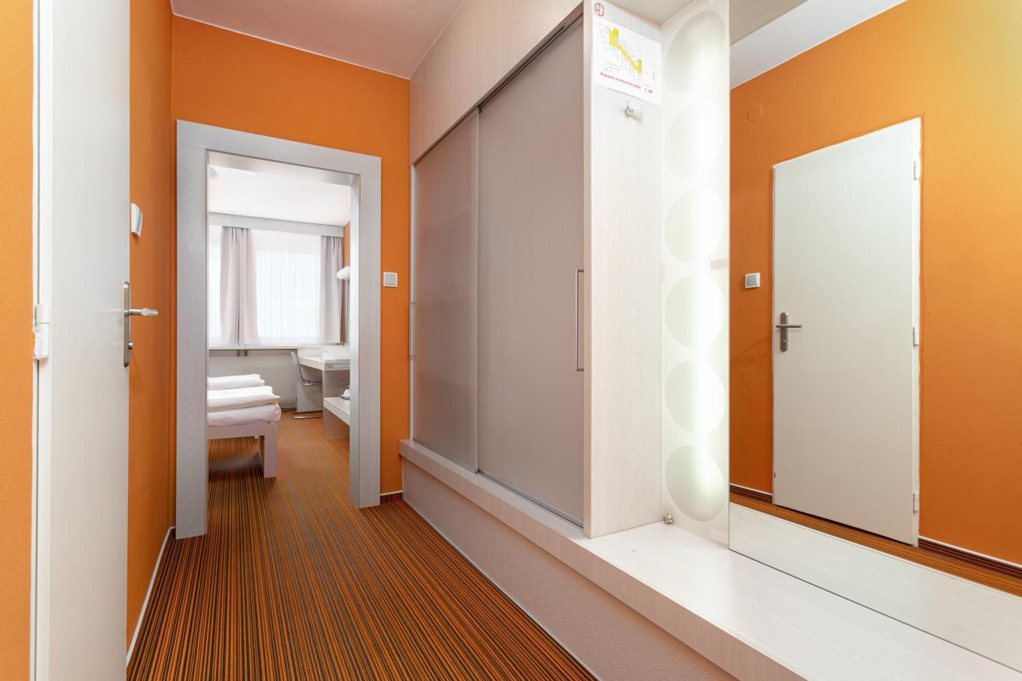 Hotel Koruna Opava Quarto foto